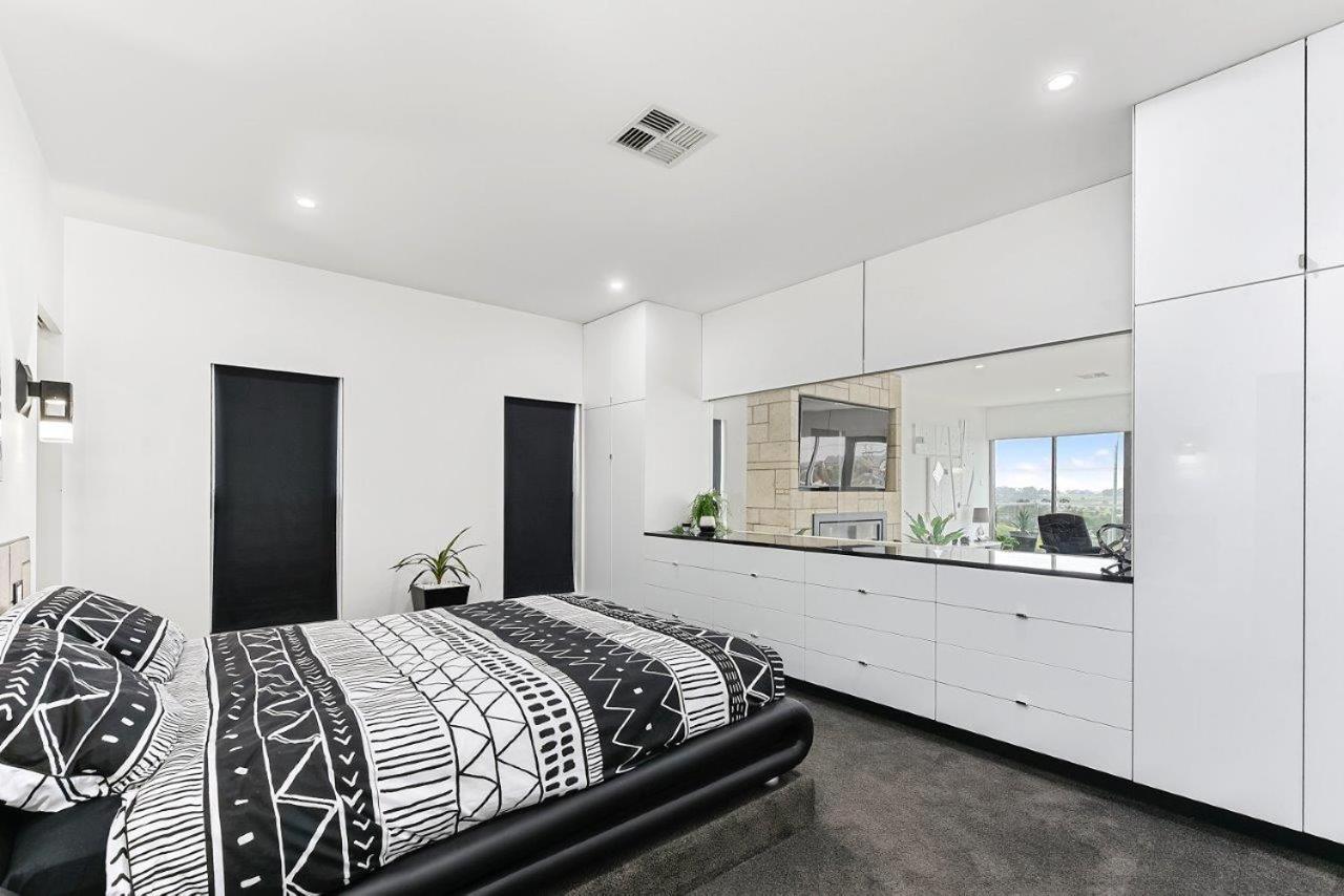 Kennedy Executive Townhouse Apartman Mount Gambier Kültér fotó